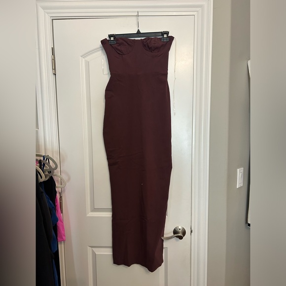 House of CB Lucia Strapless Corset Maxi Dress - Picture 4 of 7